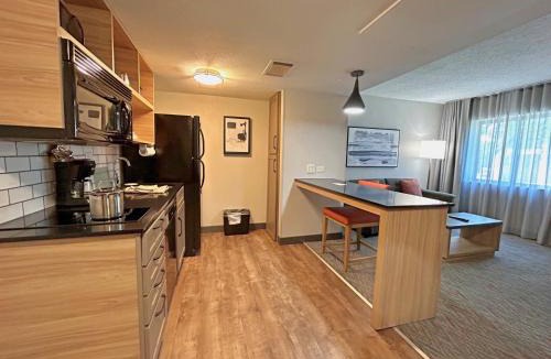 Indianapolis Hotel | Candlewood Suites Indianapolis Downtown Medical District by IHG