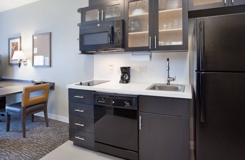 Kearney Hotel | Candlewood Suites Kearney by IHG