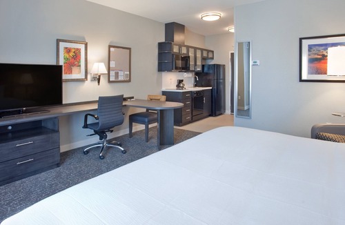 Kearney Hotel | Candlewood Suites Kearney by IHG