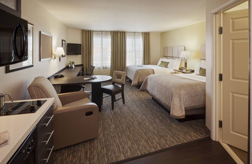 Kenedy Hotel | Candlewood Suites Kenedy by IHG