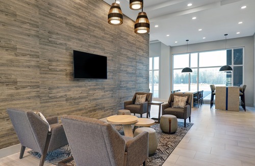 Kingston Hotel | Candlewood Suites Kingston West by IHG