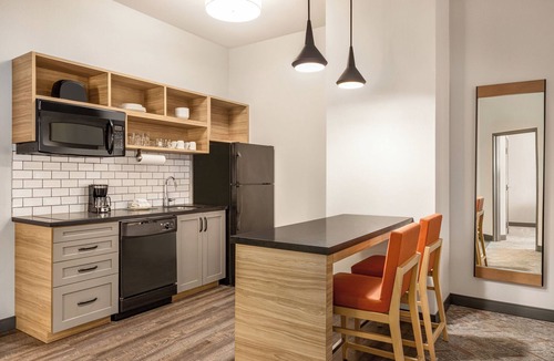 Mount Pleasant Hotel | Candlewood Suites Mount Pleasant by IHG