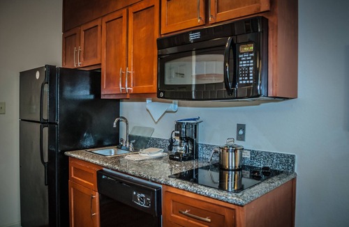 New Iberia Hotel | Candlewood Suites New Iberia by IHG
