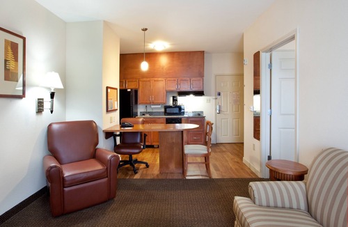 New Iberia Hotel | Candlewood Suites New Iberia by IHG