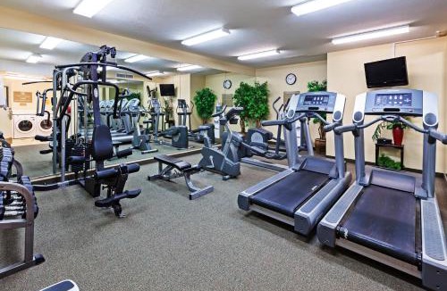 Owasso Hotel | Candlewood Suites Owasso by IHG