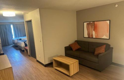 North San Antonio - SAT Hotel | Candlewood Suites San Antonio - Fort Sam Houston by IHG