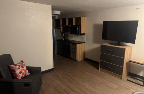 North San Antonio - SAT Hotel | Candlewood Suites San Antonio - Fort Sam Houston by IHG