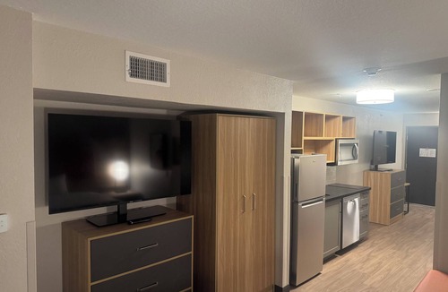 North San Antonio - SAT Hotel | Candlewood Suites San Antonio - Fort Sam Houston