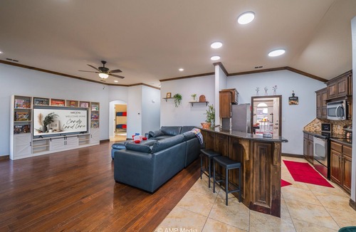 Abilene House | Candy Land Lane- 3 Bedrooms | Retro Game Room!