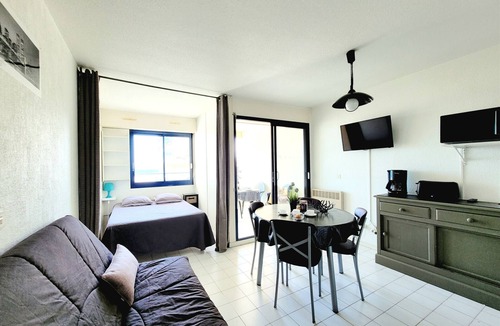 Mediterranee Apartment | Canet-en-Roussillon - Studio alcove 4 pers - Terrace - Private Parking