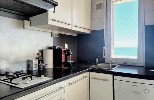 La Cote Radieuse Apartment | Canet-en-Roussillon - 2BR for 6 guests with Parking and Wifi