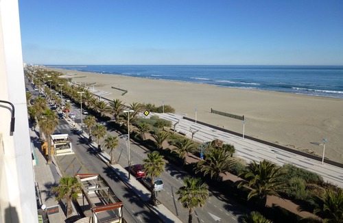 La Cote Radieuse Apartment | Canet plage beau T2 waterfront, Breathtaking sea view, Private Parking Wifi