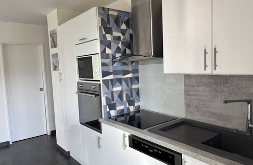 La Cote Radieuse Apartment | Canet Sud Very nice apartment of 85 m² 150 m from the beach Parking Air conditioning Wi-Fi