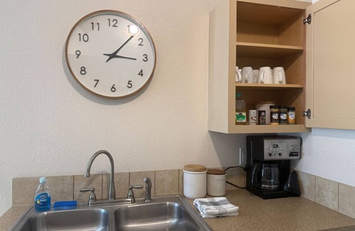 Southwest Ada County Alliance House | Canldewood Loft in Central Boise