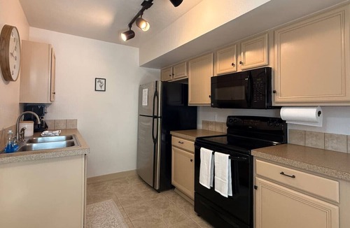 Southwest Ada County Alliance House | Canldewood Loft in Central Boise