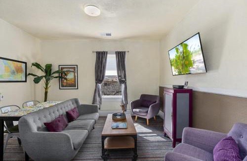 Santa Rosa Apartment | Cannery Loft @ Railroad Square