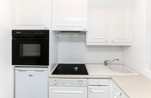 Vallauris House | CANNES-GOLFE-JUAN GRAND STUDIO 35 Mts + BALCONY WATERFRONT