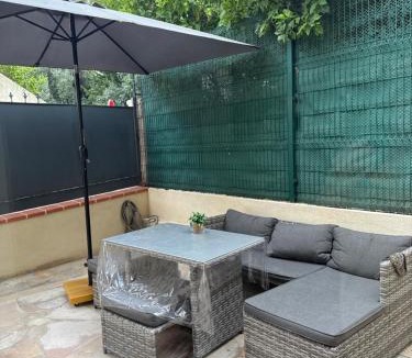 Prado - Republique Villa | CANNES Maison Design "DOLCE VITA"