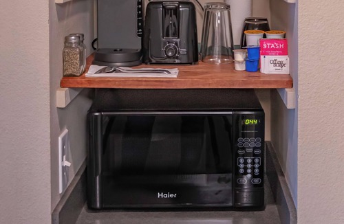 Downtown Cannon Beach Hotel | Cannon Beach Hotel Collection