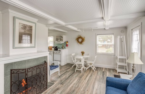 Downtown Cannon Beach Hotel | Cannon Beach Hotel Collection