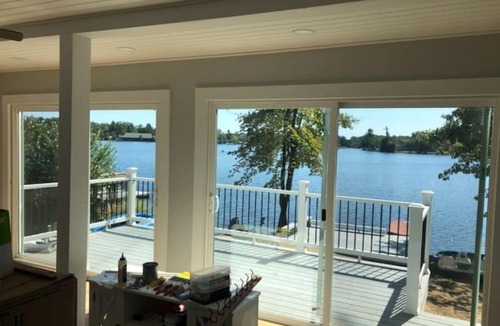 Salem House | Canobie Lake 3bedroom waterfront