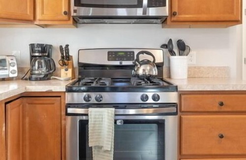 Salem House | Canobie Lake Hideaway