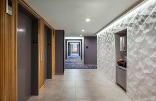 Downtown Portland Hotel | Canopy By Hilton Portland Waterfront