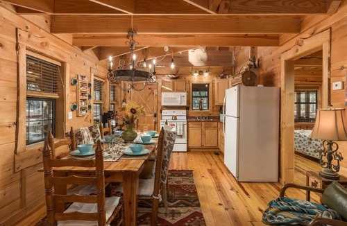 Mentone House | Canopy Woods - 2 beautiful homes with a hot tub