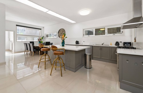 Canterbury Villa | Canterbury Villa 7BRM for Big Group