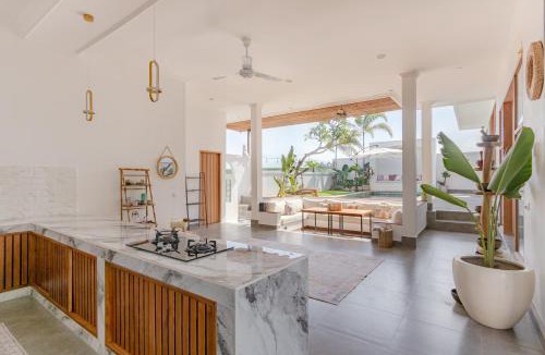 Munggu Villa | Cantik Maria- Family Pool Villa with Rice Field Views&Spacious Patio