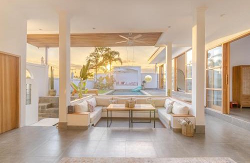Munggu Villa | Cantik Maria- Stylish 3BR Villa with Calming Ricefield Views