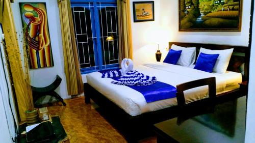 Temukus Apartment | Cantik Villa Tugu Belanda