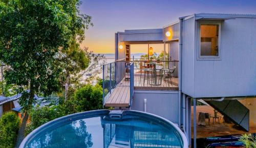 Seventeen Seventy House | Cantilever Seaview Pavilion