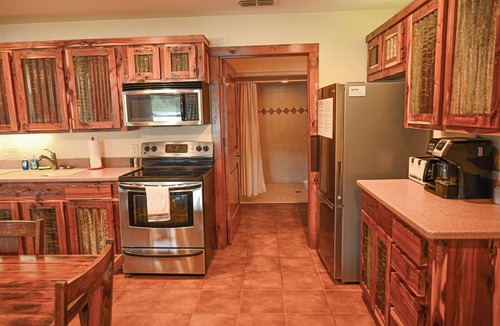 Edom House | Cantina Lake House - Arcridgeranchresort.com