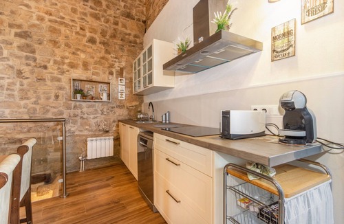 Montoliu de Segarra House | Cantó El Sech: Tourist Home with Pool and Private Enclosed Grounds