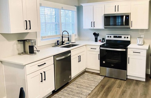 Canton House | Canton Charmer - Modern 2BR Bungalow