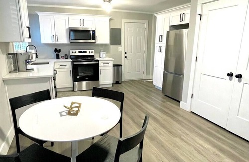 Canton House | Canton Charmer - Modern 2BR Bungalow