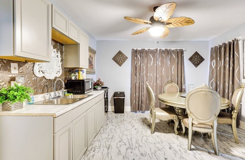 Canton Condo | Canton Condo Near Football Hall of Fame & Dtwn!
