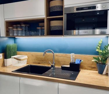 Saint-Bres Apartment | Cantosia - Appartement T3, Terrasse & Jardin Privatif