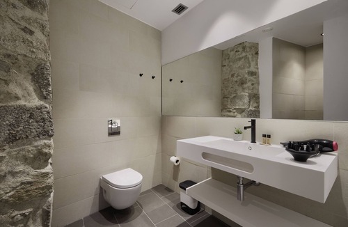 Old Town Apartment | Canvas Apartments & Lofts Girona