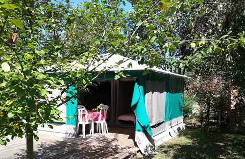 Manciet House | Canvas bungalow 4 people side terrace common