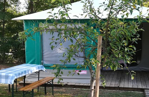 Manciet House | canvas bungalow 4 people semi-shaded press