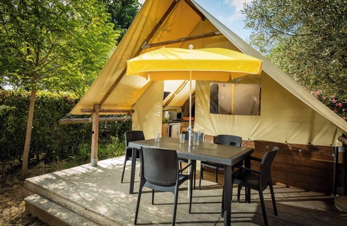 Bouzigues Cabin | Canvas hut near Etang de Thau! Book on : https:/www.lou-labech.fr/
