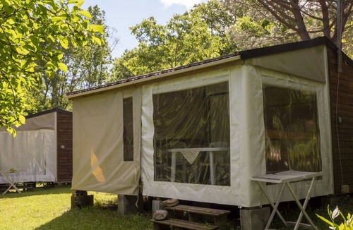 Fenouillet House | Canvas & Wood Tent - 2 Bedrooms, Terrace
