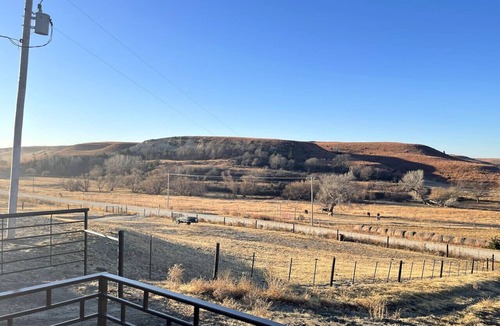 Russell House | Canyon Acres Ranch Horse-Friendly Kansas Retreat