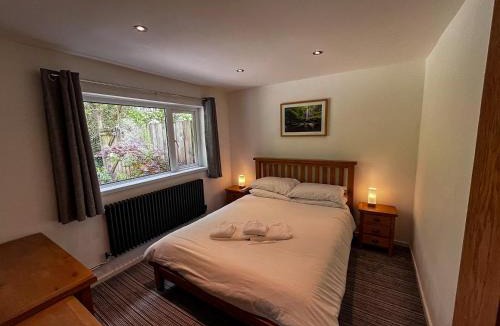 Pontneddfechan House | Canyon Cottage