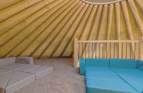 Canyon Lake Cabin | Canyon Family Yurt Cabin - Hot Tub, Loft, Full Kitchen & Bath