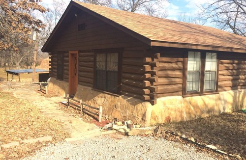 Dougherty Cabin | Canyon Hill Cabin- set in the hollers of Dougherty between Sulphur & Davis, OK.