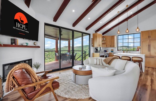 Canyon Lake Cottage | Canyon Lake Tree House: Modern 2BR Luxury w/Hot Tub, Decks & Stunning Views