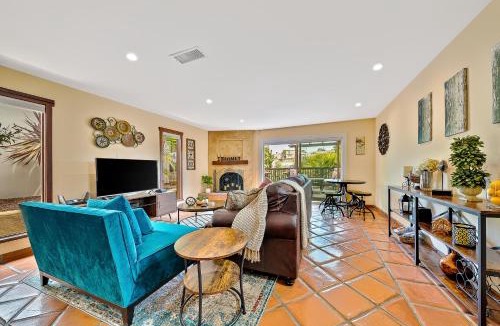 Bay Park House | Canyon Palms